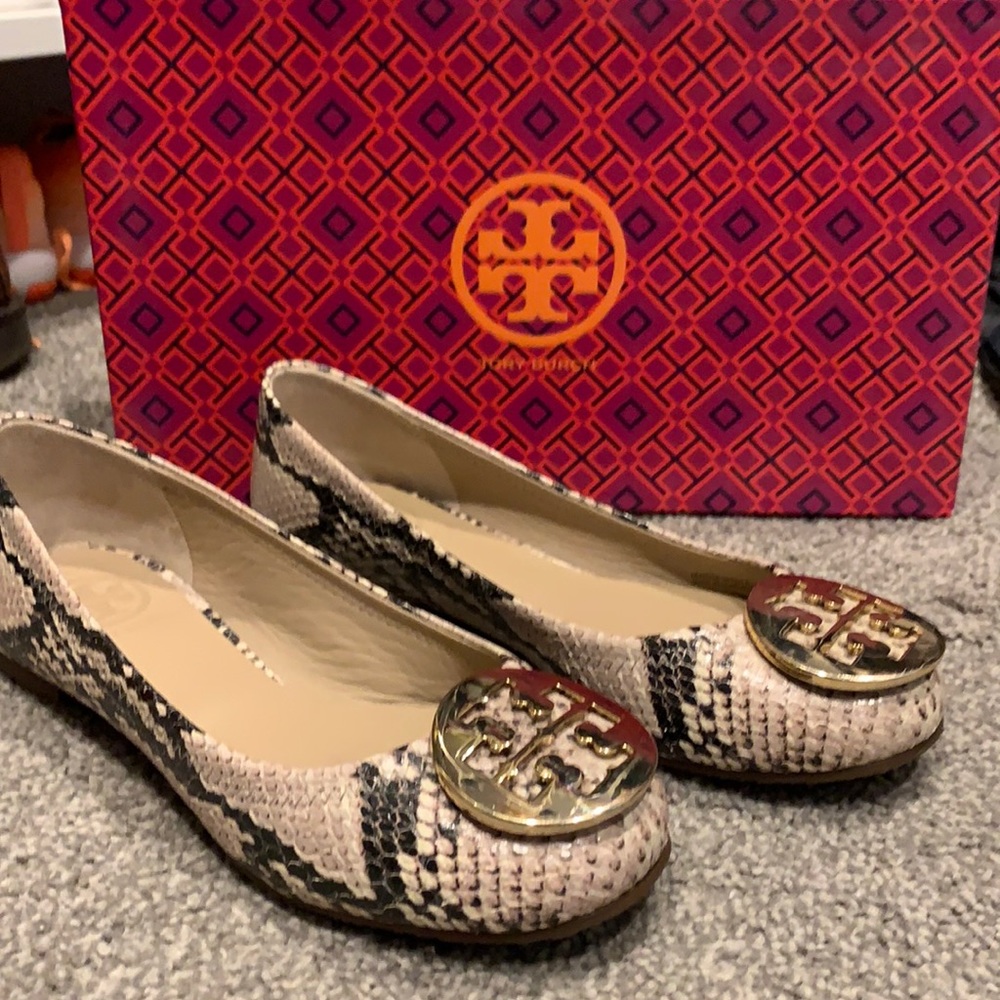 Like New Tory Burch Reva Flat